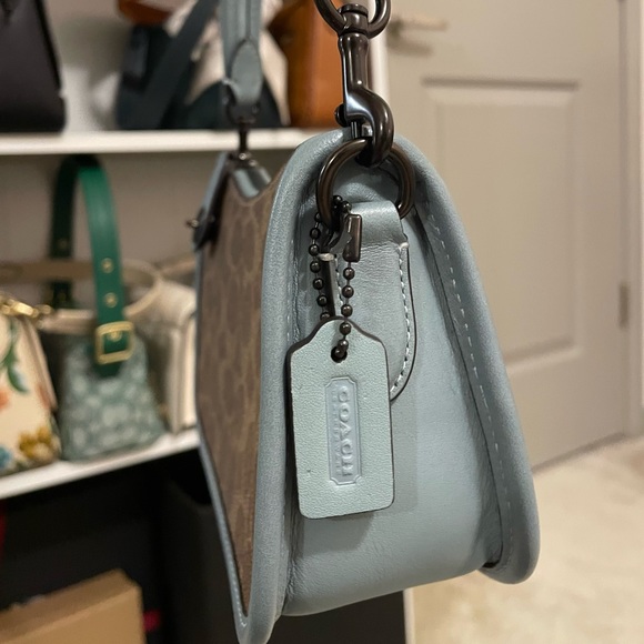 Coach Swinger 20 in Tan and Blue - Picture 4 of 7